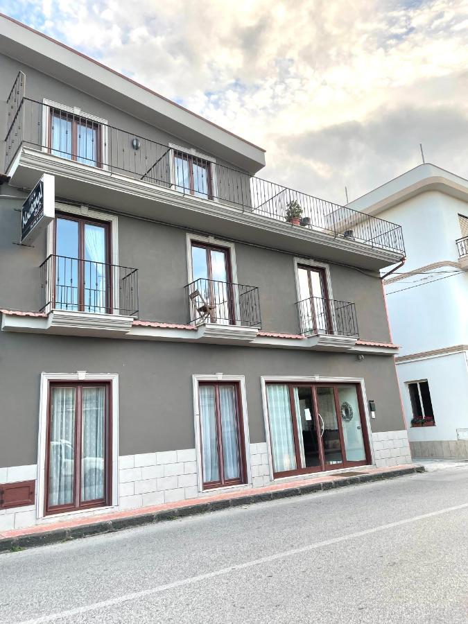 Nacional B&B Monforte San Giorgio Marina Exteriér fotografie